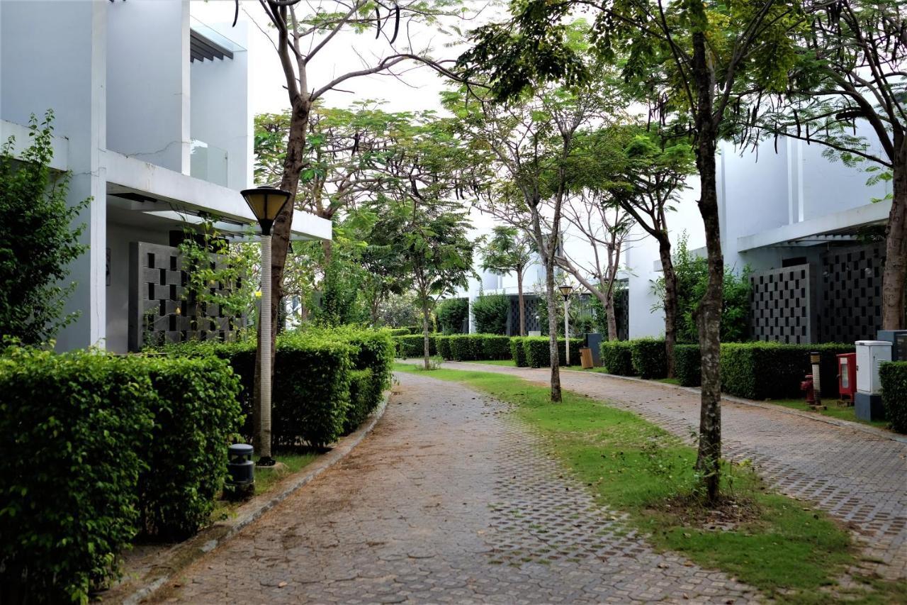 Private Villa At Oceanami Resort Phuochai Kültér fotó