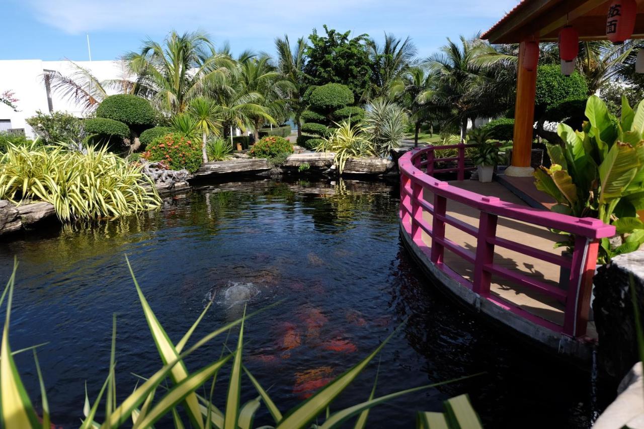 Private Villa At Oceanami Resort Phuochai Kültér fotó