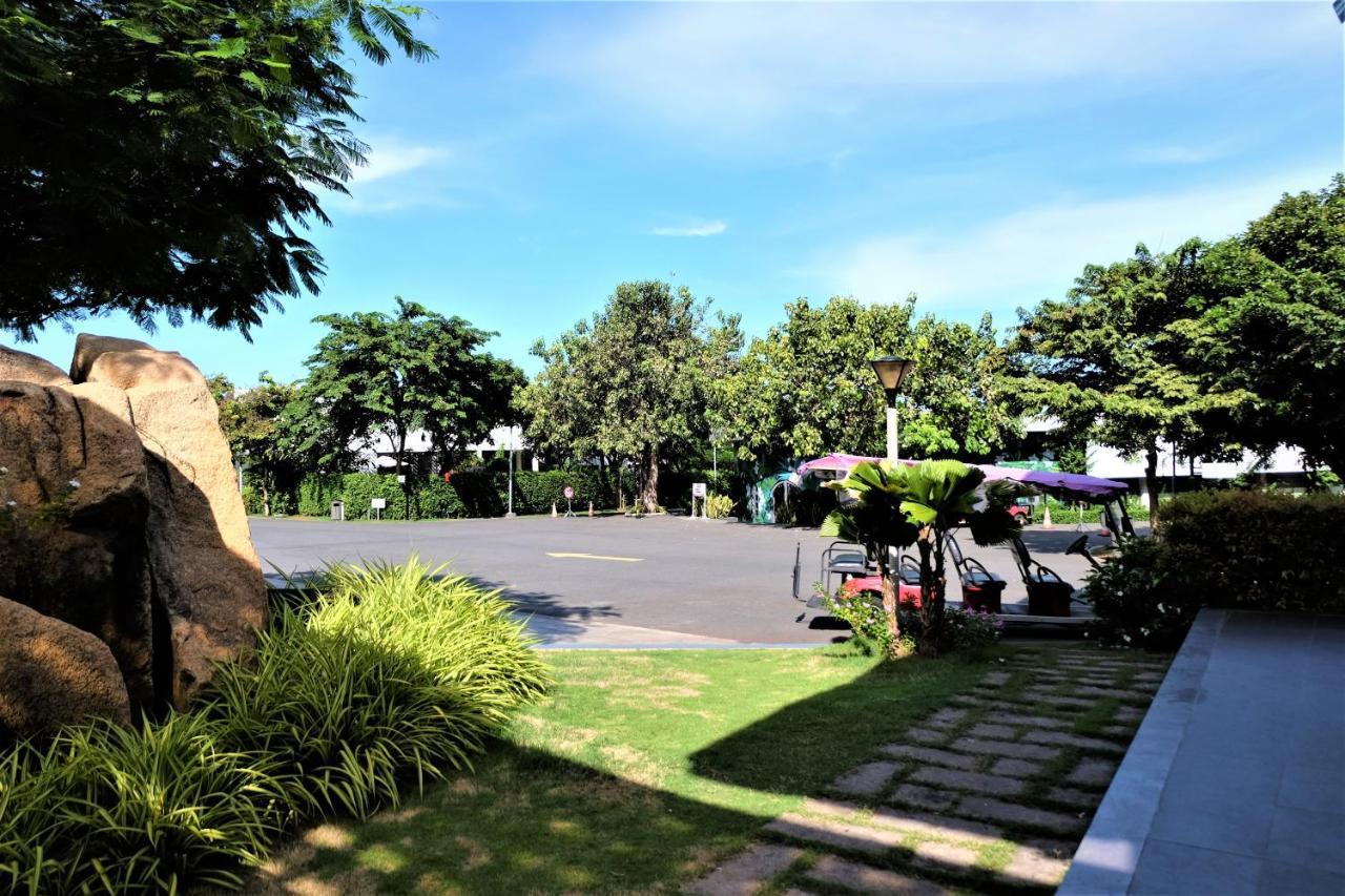 Private Villa At Oceanami Resort Phuochai Kültér fotó